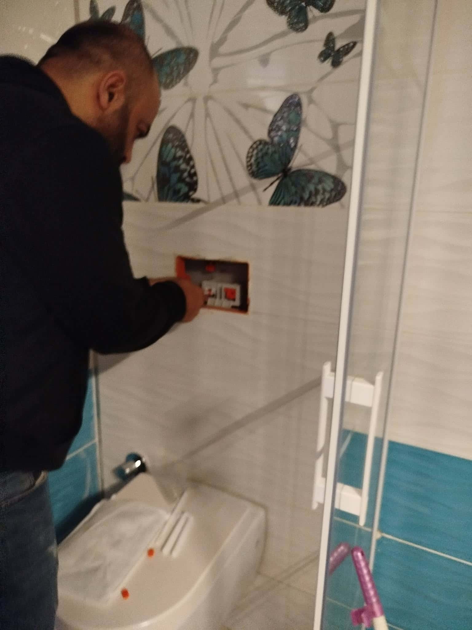 Gomme rezervuar tamiri yapan usta